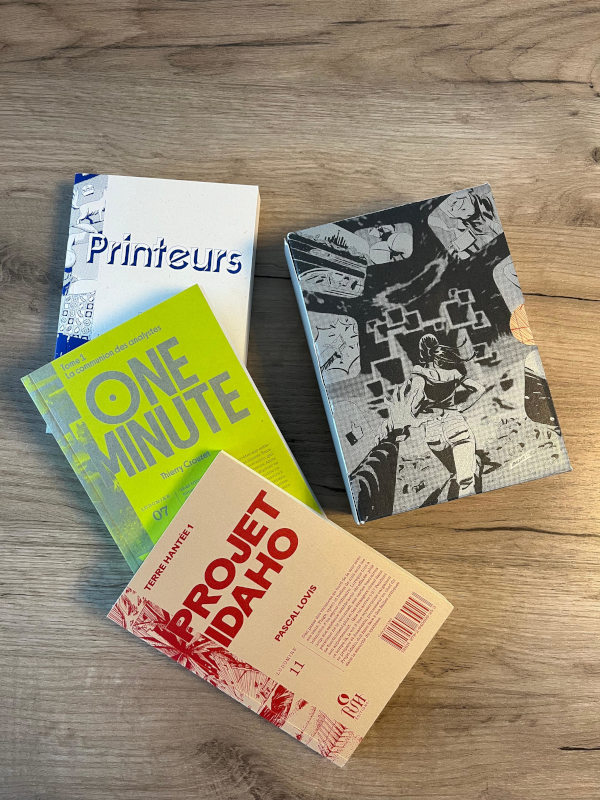 Le coffret « SF en VF » et les trois livres qui le composent